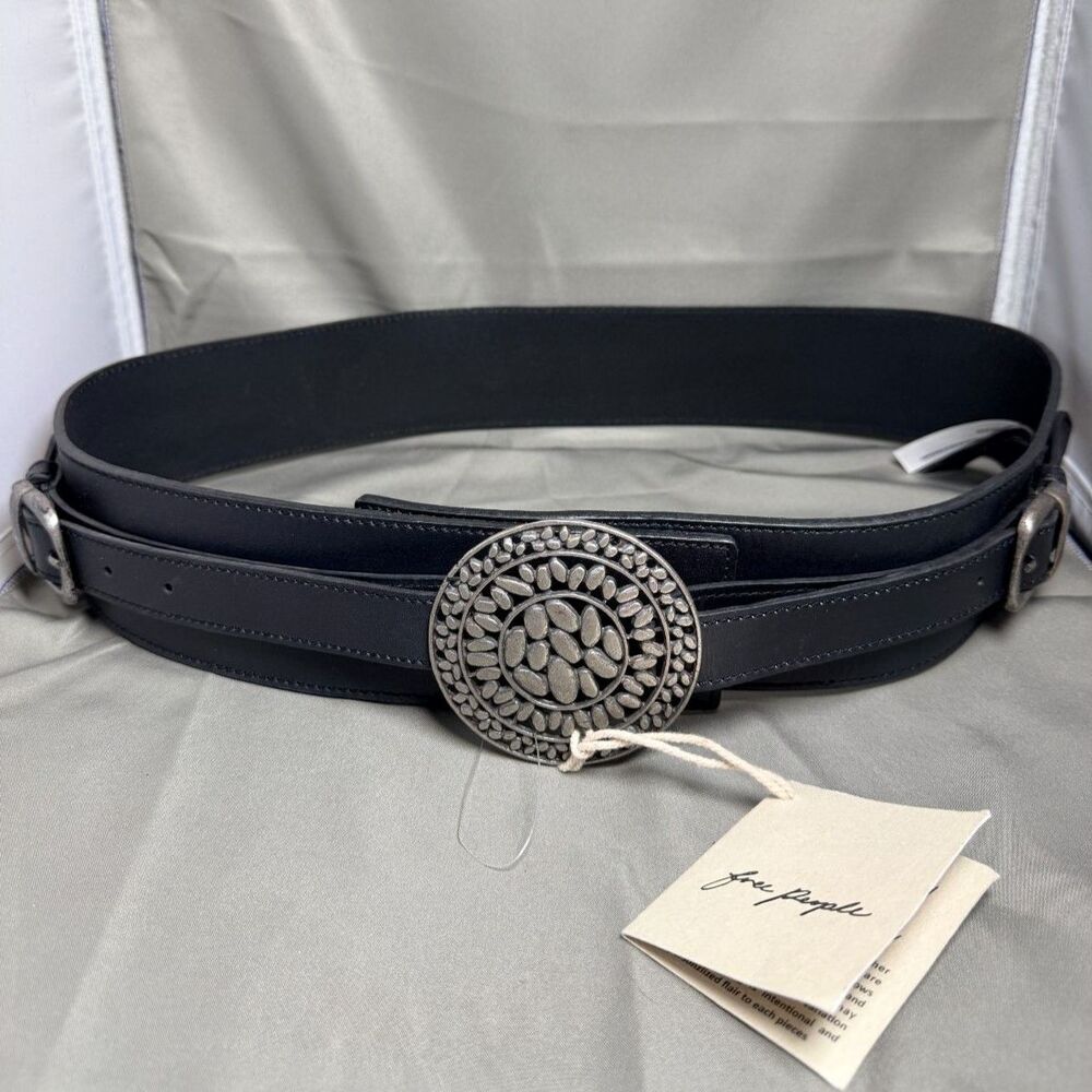 NWT Free People Statement Medallion Wide Leather Belt in Black M/L